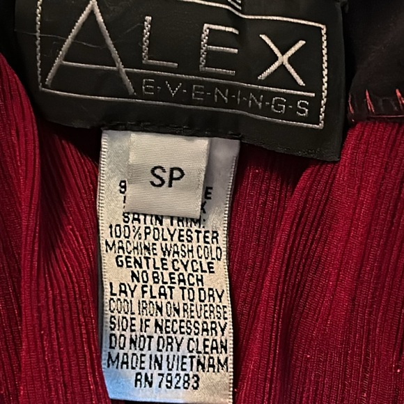 Alex Evenings open front jacket w/matching tank top maroon/black satin trim SP - Picture 9 of 11